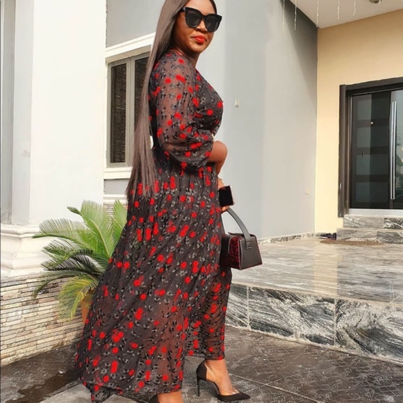 🌹NWT Zara Oversized Dress W Floral Embroidery🌹 - Picture 3 of 16